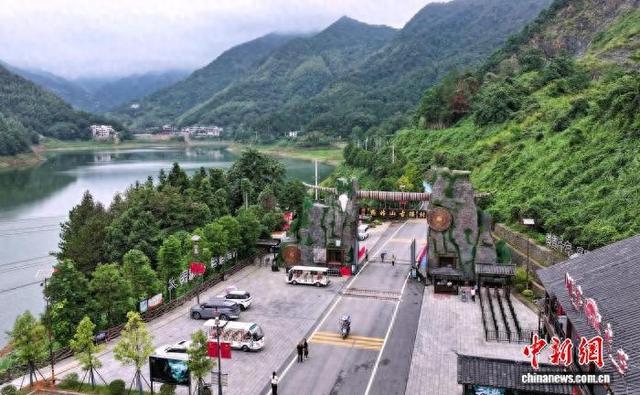 湖北通城古瑶村焕新迎客 打造鄂湘文旅新地标