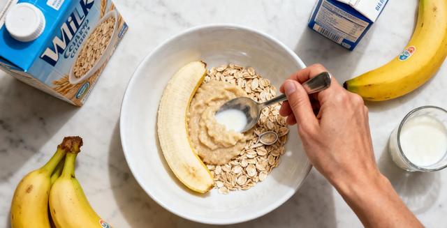 介绍柠檬蜂蜜面膜怎么做(别再花冤枉钱自制养颜瘦身面膜)