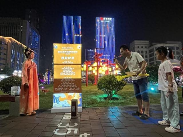 8月10日，到啤酒节崂山会场玩游戏，赢崂山景区门票