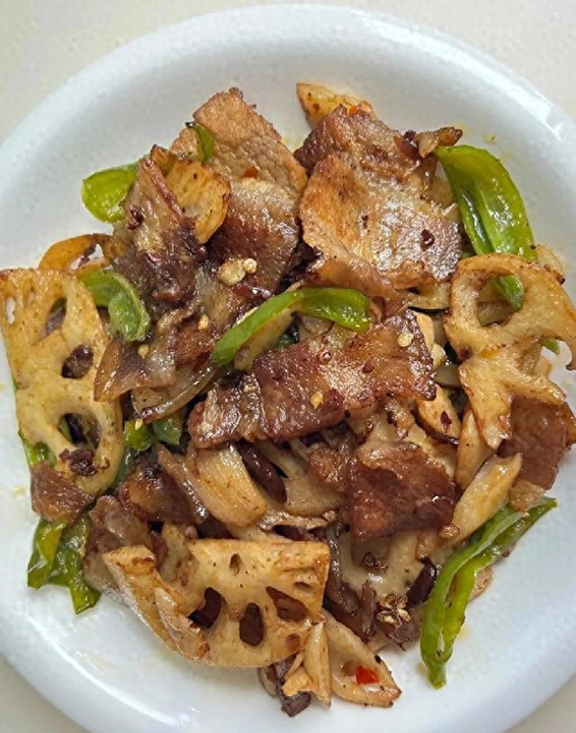 比白菜便宜比萝卜脆，大雪后要多吃，简单一蒸，爽口开胃胜过羊肉