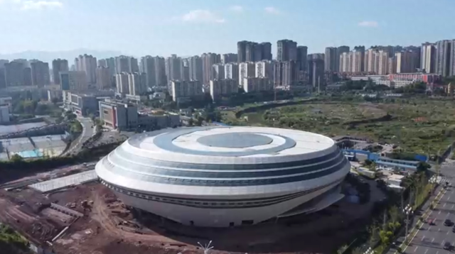 广安“鸟巢”综合场馆建设进度达70%，预计12月底全面完工