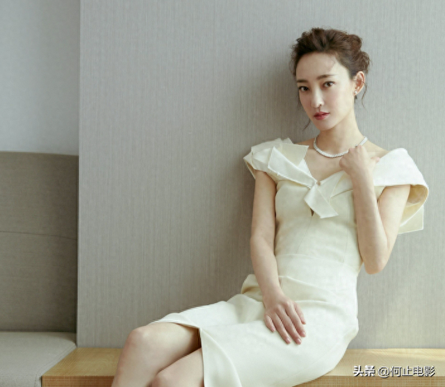 诈骗13.9亿，千万豪车、成堆金条被拍，才知王丽坤夫妇究竟多奢靡