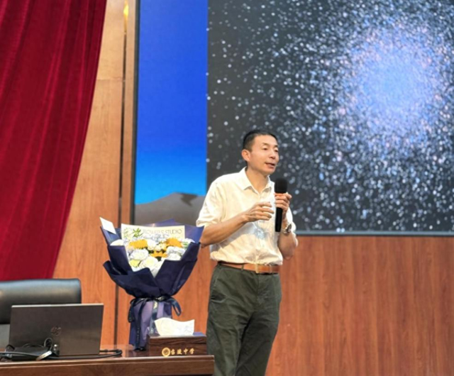 高阶前沿科普河南行 点燃青少年科学梦