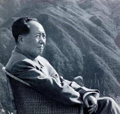 1959年，毛泽东约见贺子珍，闲聊中问起：你这几年生活得怎么