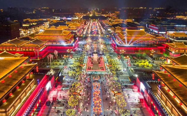 ‌长安入梦：当唐诗在曲江街头“活”起来