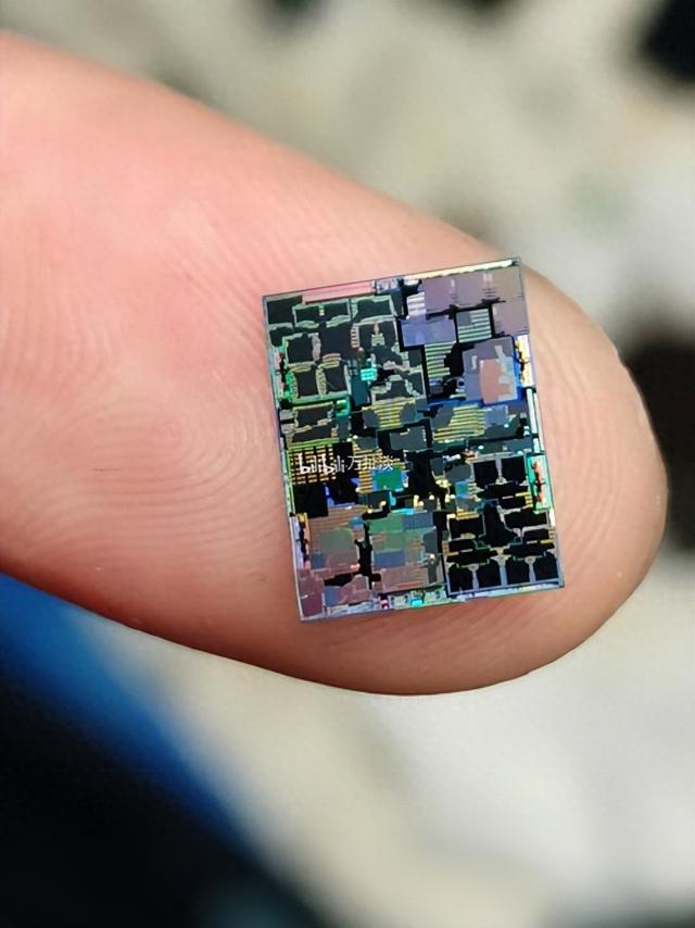 从不可能到现实，研究人员在锗中实现超导性，量子技术迎来新突破