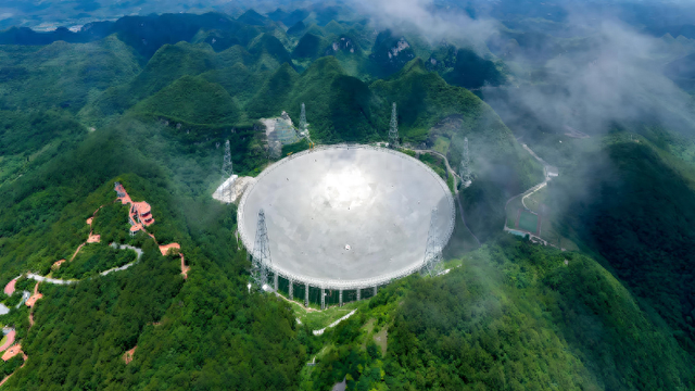 爬山人的旅行终点，是有126万座山的贵州？