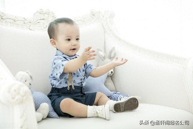 营醉巧
