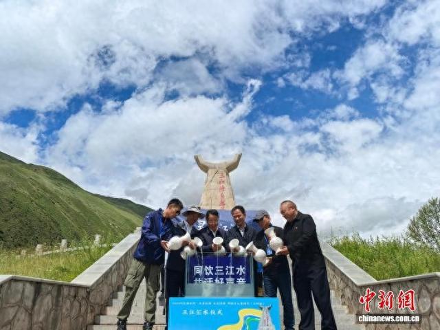 “灵动江河·山宗水源之大美青海”网络主题宣传活动走进江源玉树