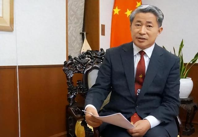 薛剑总领事遭围攻？美媒：日本敢走错半步，中国万枚导弹等着！