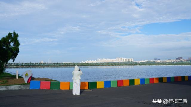 盐湖美景引客来