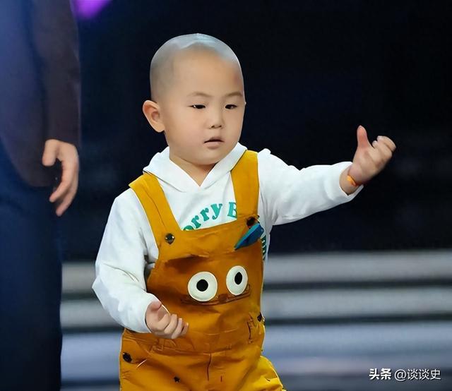 3岁上央视	，5岁登春晚，7岁就年薪百万，没想到现在却成了这样子