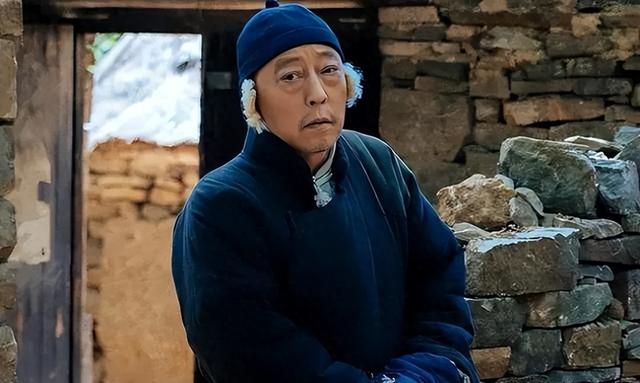 《生万物》：父子共染一女，撕开体面后，才懂银子不过是泄欲工具