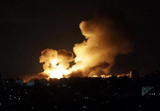 不到24小时，美军不宣而战！近百炸弹被投下	，626次空袭惹恼全球