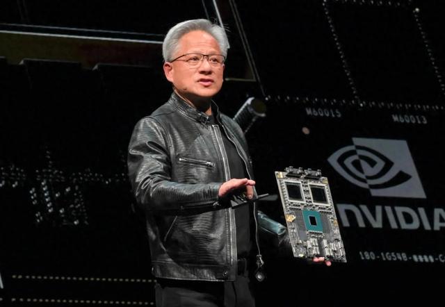 入魔了？老黄发言称要用AI替换大部分人工作！