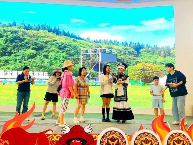 阳宗海文旅亮相昆明长水机场，民族表演添温情，好看又暖心