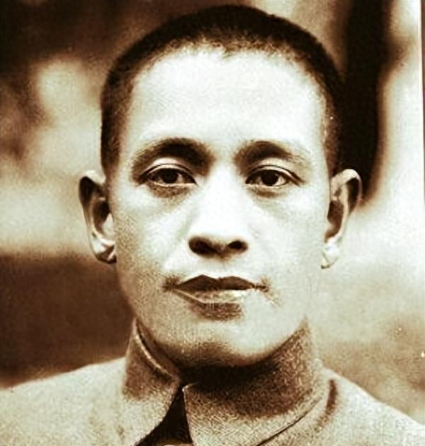 因“好色”出名的抗日将领，晚年活到103岁，生下一个儿子成巨星