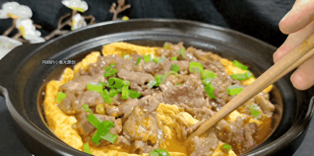 这样焖一锅，好吃又热乎！肉和豆制品一锅出	、一口鲜嫩开胃暖人心