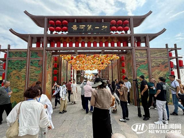 包头“天下黄河第一村”：昔日闲置村落蜕变为黄河文化“体验场” | 大河壮阔 亮丽北疆