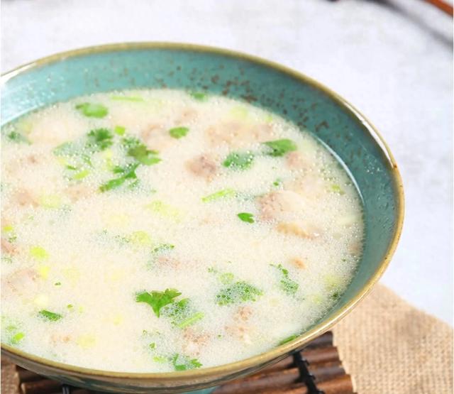 羊排怎么炖好吃（在家炖羊肉汤）