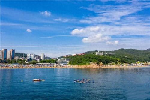 大连入榜“暑期十大玩水避暑目的地”！国内游增速位居前十五