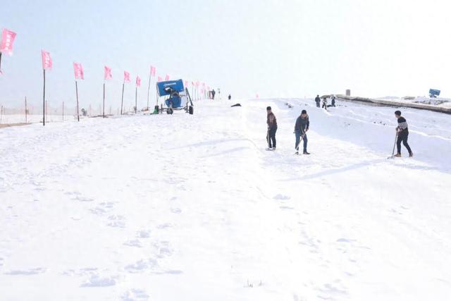疏勒冰雪季筹备正酣！牙甫泉滑雪场升级迎客