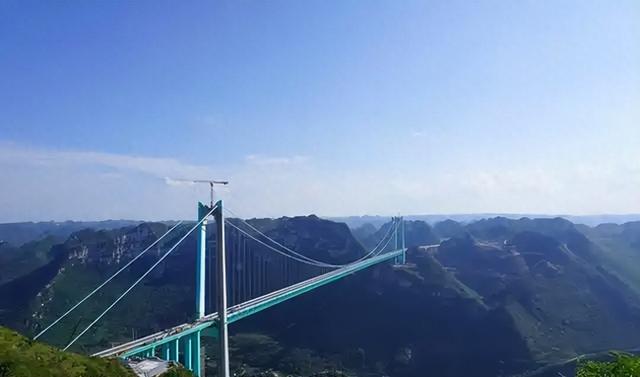 世界第一高桥通车，让两岸村寨的“旅游饭”越做越香