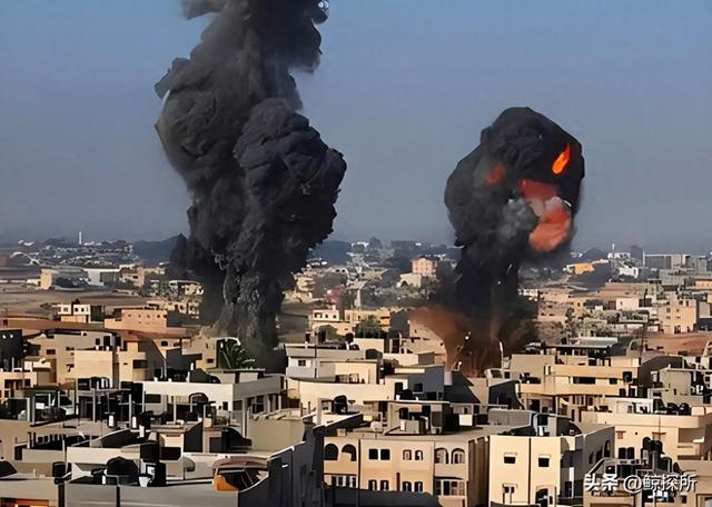 出大事了，美发动大规模空袭，70个目标被摧毁，特朗普紧急表态