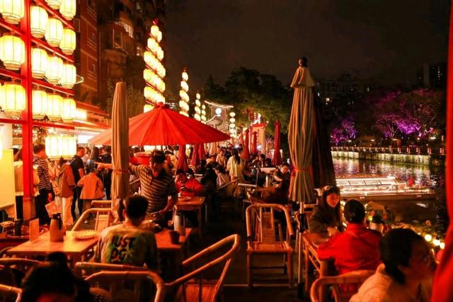 冰雪+国风+光影！成都跨年玩法太绝了