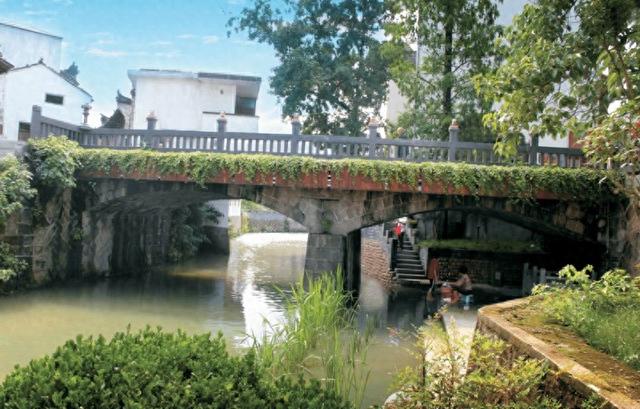 金华二仙桥：黄大仙遗驻桥前，度尽红尘劫和缘