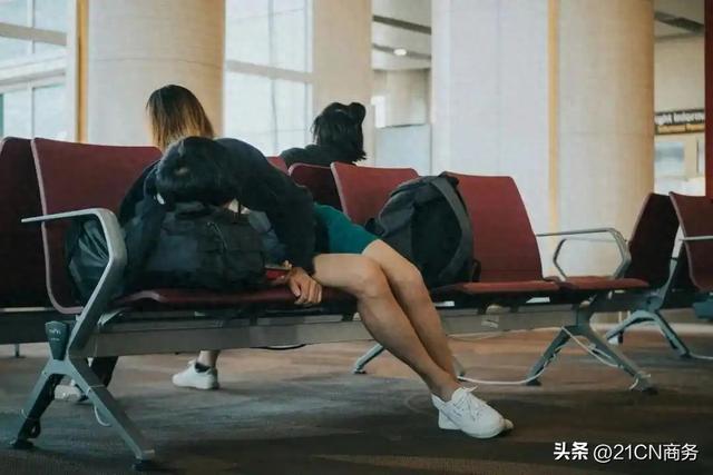 旅游特种兵累了 度假花钱躺平火了：一场关于旅行价值的重新校准