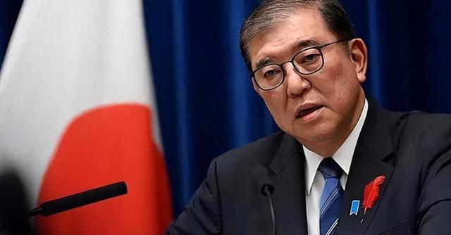 中美俄朝统一战线，48小时美国2次警告，石破茂：高市要毁了日本