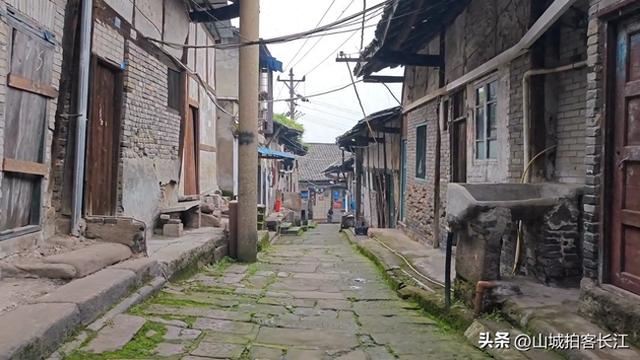 重庆2.5公里长的真正老街，房屋全是穿斗结构，很有历史价值！