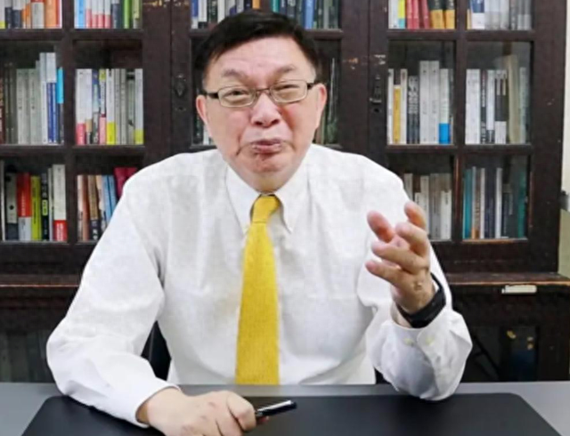 台胞参加九三阅兵，前脚刚落地北京，马上就送给赖清德一句话
