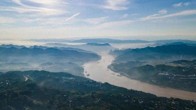 诗酒为媒，一座城市的温度与远见