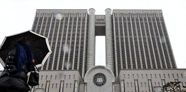 60多年来头一遭，韩国政坛做出重大决定，尹锡悦等来一个坏消息