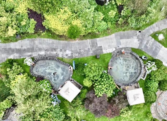 用好“暖”字诀 毕节“一池温泉”升温冬季市场