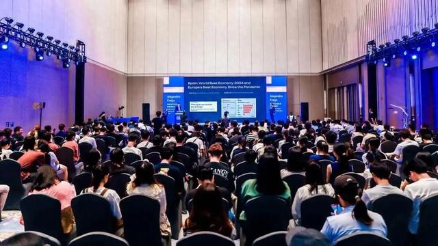 全国科普月丨AI科普活动走进全球数贸会，二维码发明者也来了！