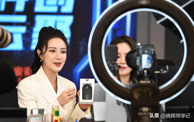 国家动真格了！封杀大批网红	，原因全一致，网友：他们吃相太难看