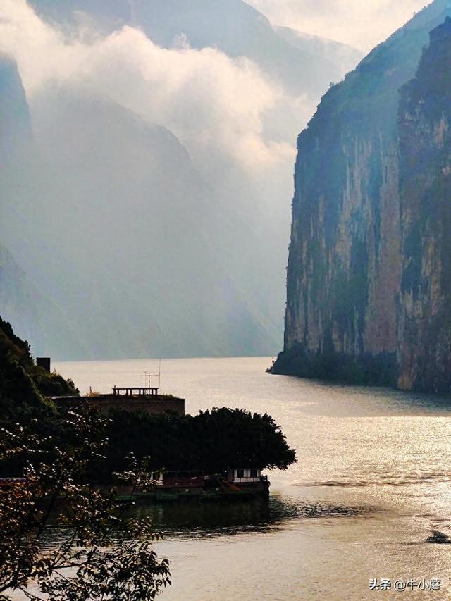 白帝城半淹水中，遗迹保护与旅游开发如何平衡