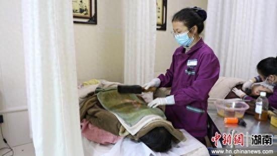 非遗瑶医药+生态美景 湖南江华打造特色康养新名片