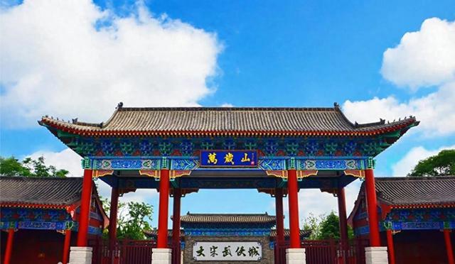 80元门票玩三天!中式迪士尼爆火