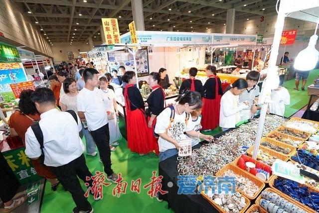 “泉・茶”盛宴第二天 市民共享文化茶香