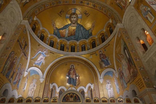 塞尔维亚，一座被轰炸过78天的城市的新生，贝尔格莱德一日游记