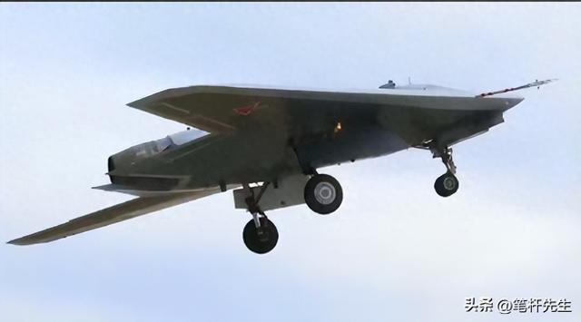 无人机统治俄乌战场？英国两款新武器出鞘，13美元就能打下来