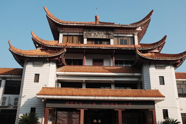 永州博物馆的双重惊喜：女书文字和唐宋名家书法石刻