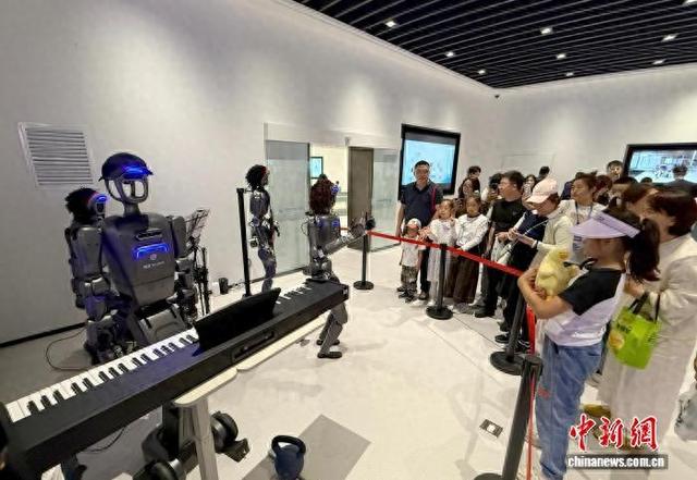 吉林布局仿生机器人产业 多方发力拓展应用新场景