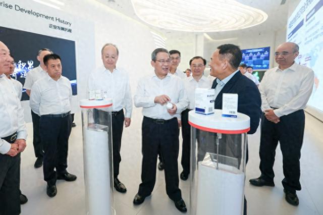李强在北京调研生物医药产业发展时强调：加大高质量科技供给和政策支持 着力推动生物医药产业提质升级