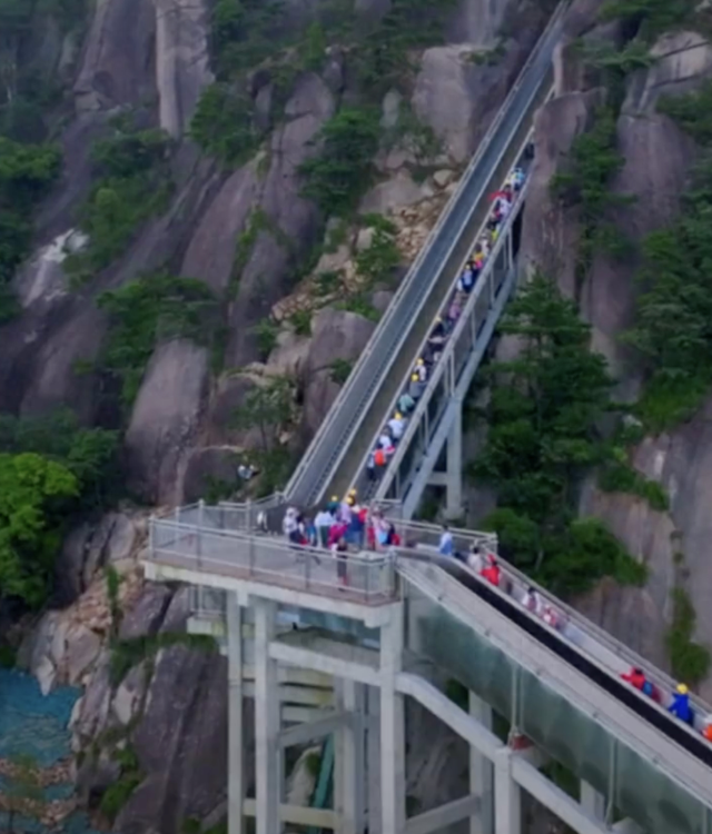 文旅观察｜给山装电梯，能为山岳型景区带来什么？