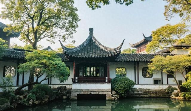 从 “资源叠加” 到 “价值共生”：文旅融合的底层逻辑与实践陷阱